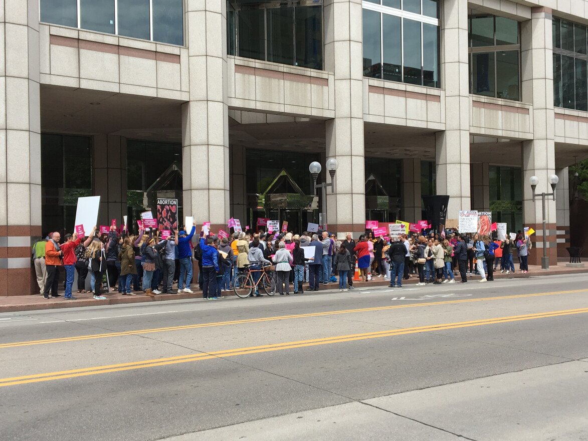 Abortion supporters and protestors in Columbus May 2019